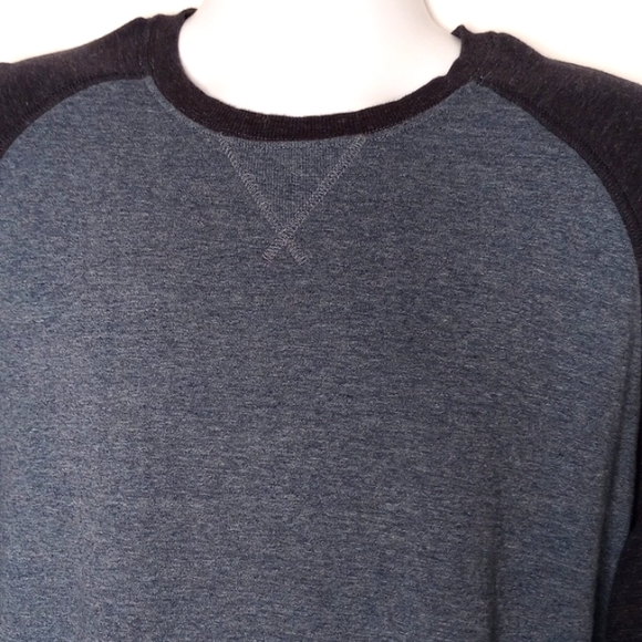 L. L. Bean Men's Washed Cotton Double-knit Crewneck Heathered Raglan Shirt - Picture 4 of 9
